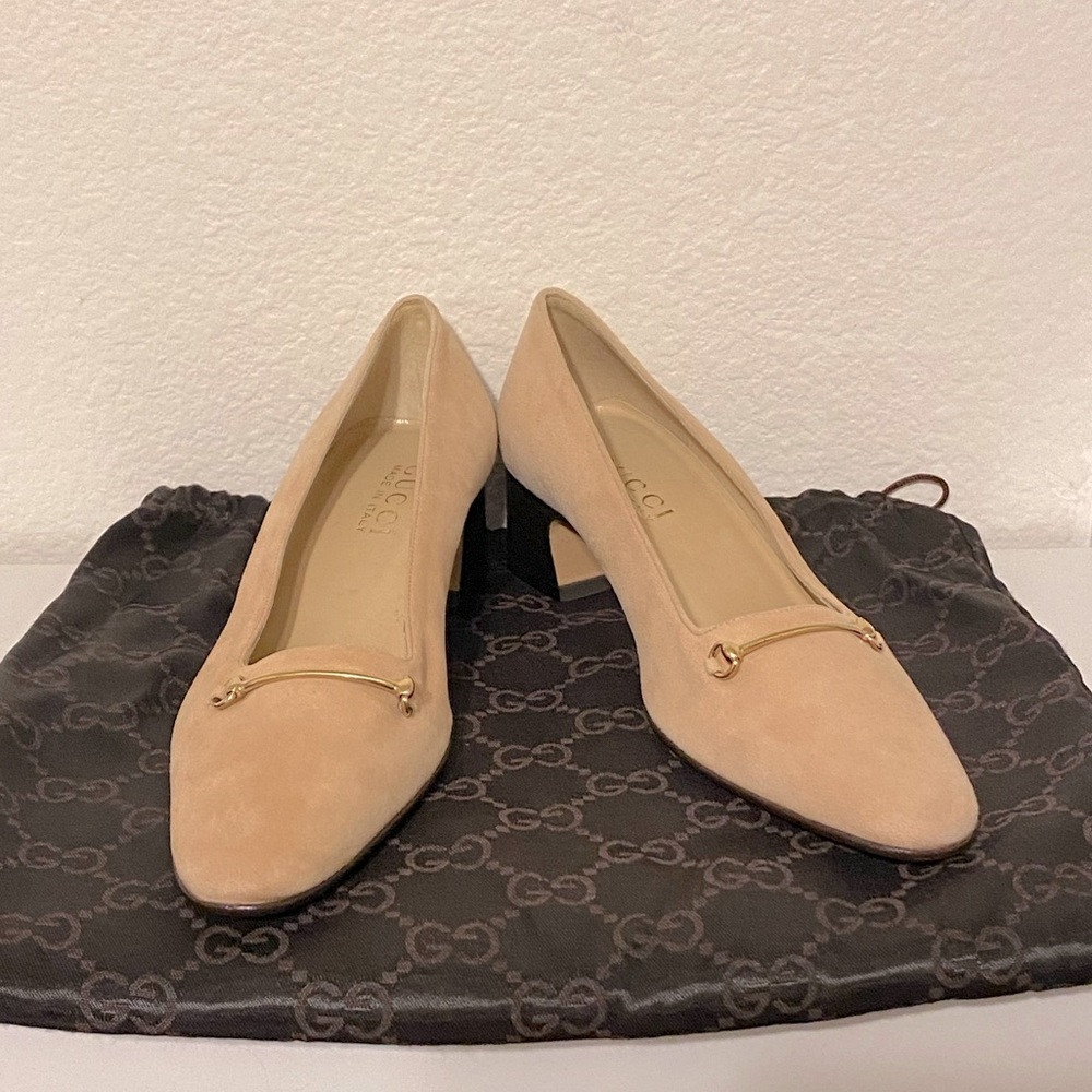 (NWOT) Gucci Vintage Suede Horse Bit Taupe Pink Mid-Heel Pointed Heels | 35C - Picture 2 of 16